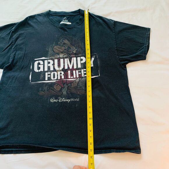 Snow White & the Seven Dwarfs Grumpy T-Shirt - Picture 7 of 8